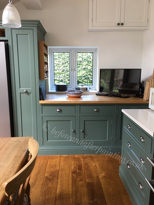 hand painted kitchen in kent using benjamin moore scuff-x caldwell green